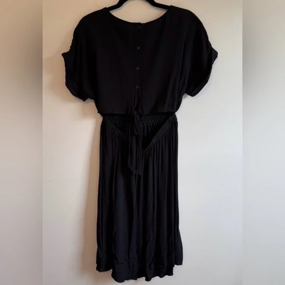 Ann Taylor Elegant Black Tie-Back cut out dress - Picture 6 of 14